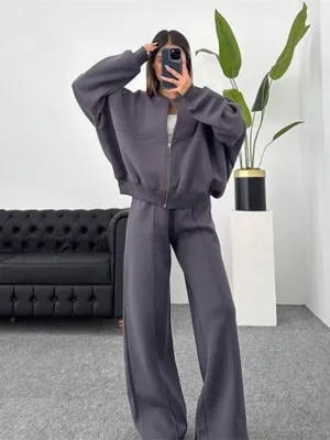 Image of Beaming tracksuit